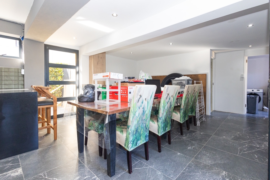 4 Bedroom Property for Sale in Loevenstein Western Cape